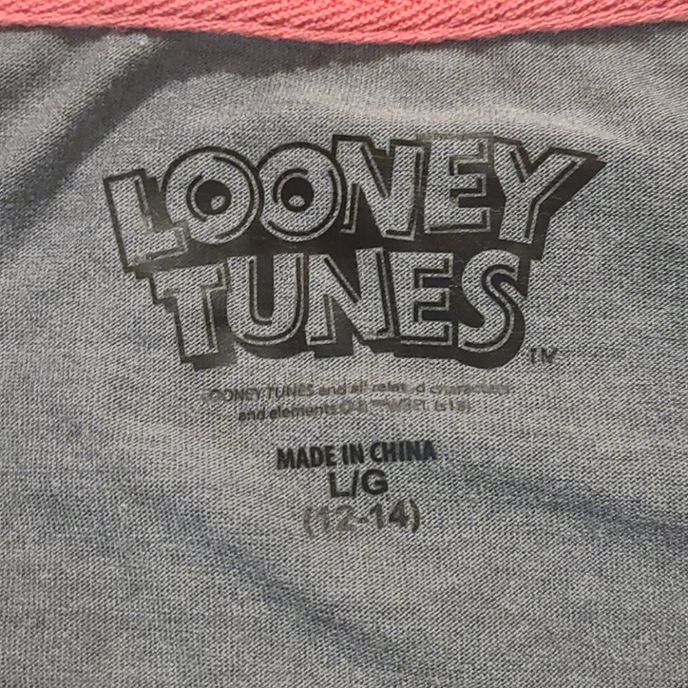 Clothes - Picture 3 of 3